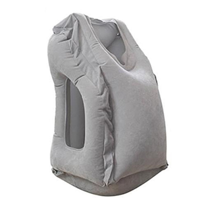 Almohada de viaje inflable inclinada hacia delante