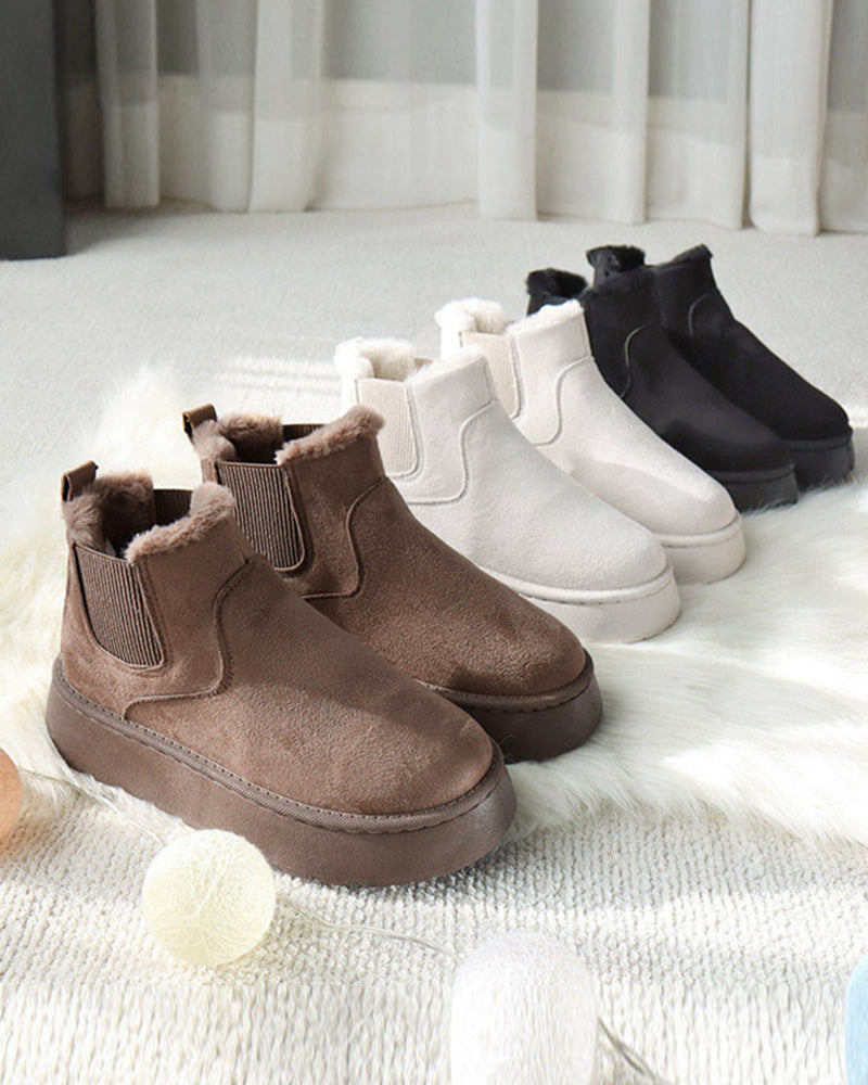 Stivaletti Chelsea da donna con platform e fodera in ecopelliccia