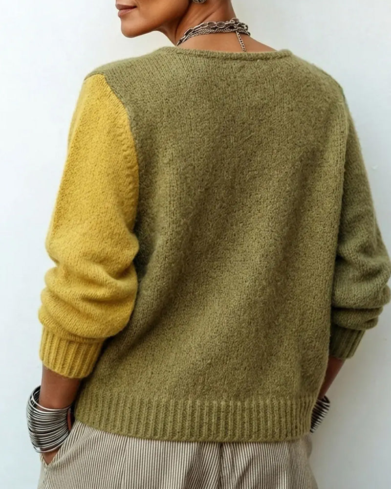 Damski sweter z blokami kolorów i guzikami