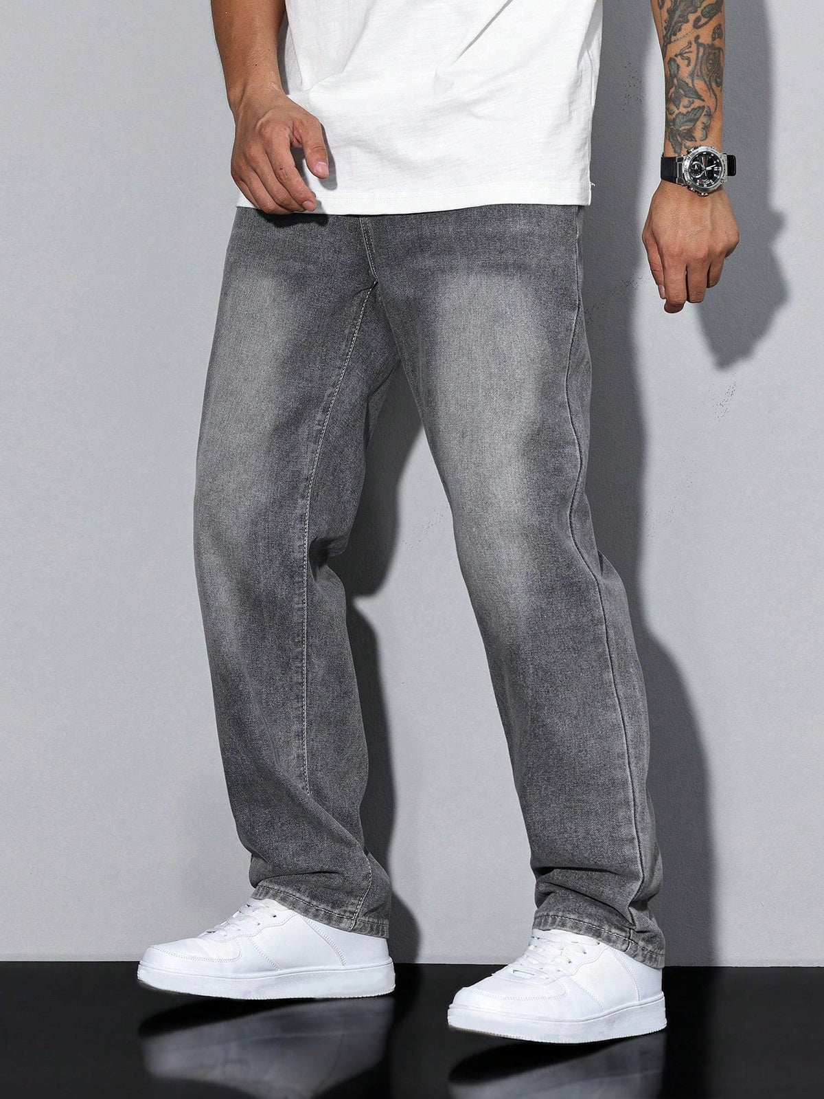 Men Relaxed Fit Jeans with Washed Denim Look and Comfortable Design