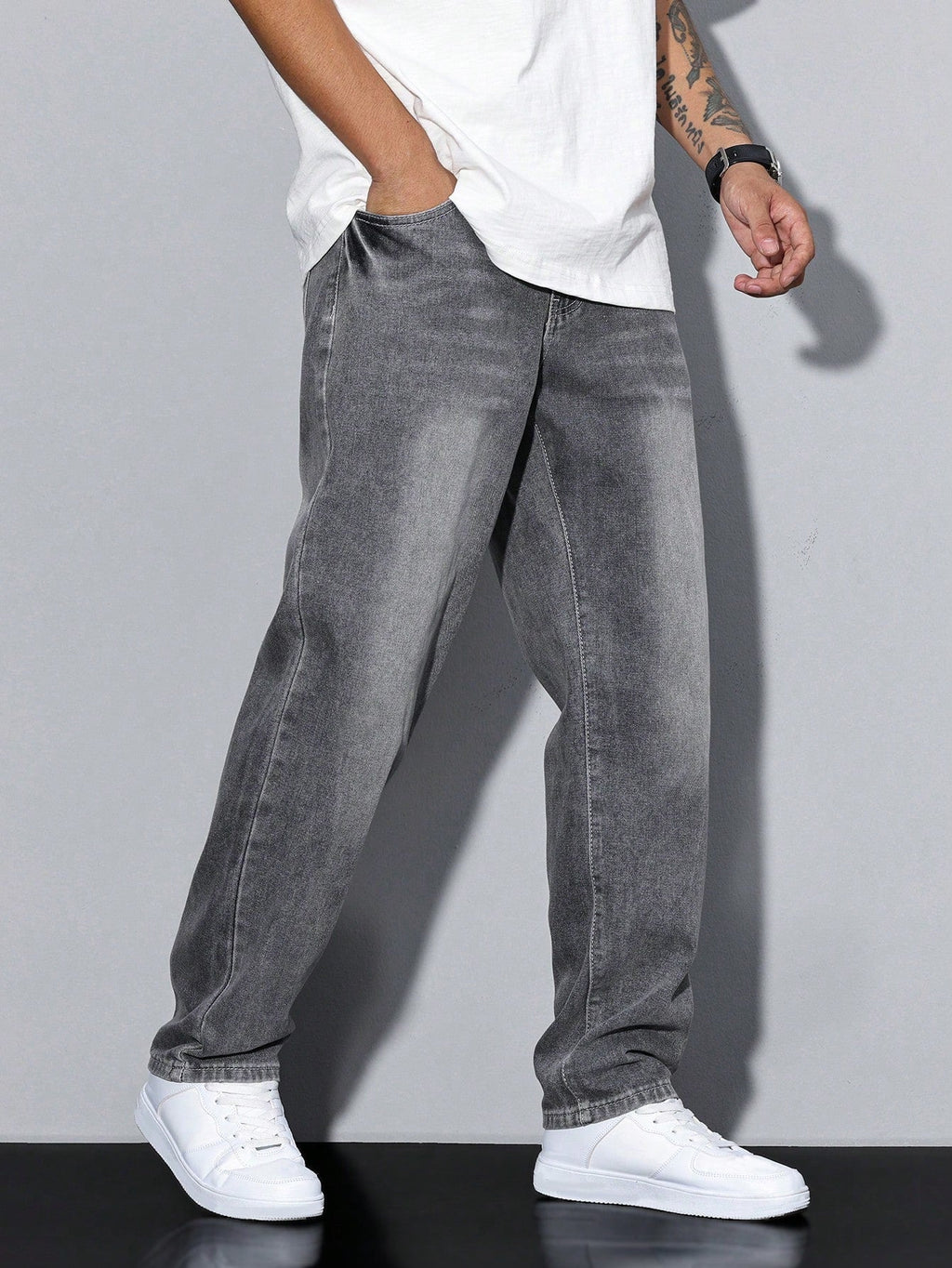 Men Relaxed Fit Jeans with Washed Denim Look and Comfortable Design