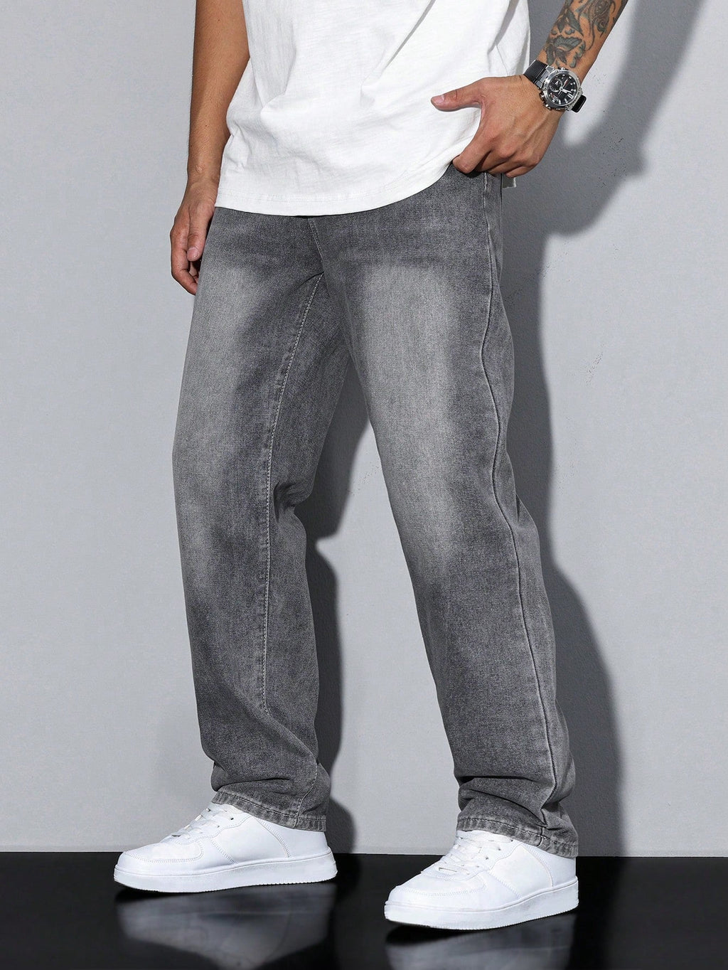 Men Relaxed Fit Jeans with Washed Denim Look and Comfortable Design