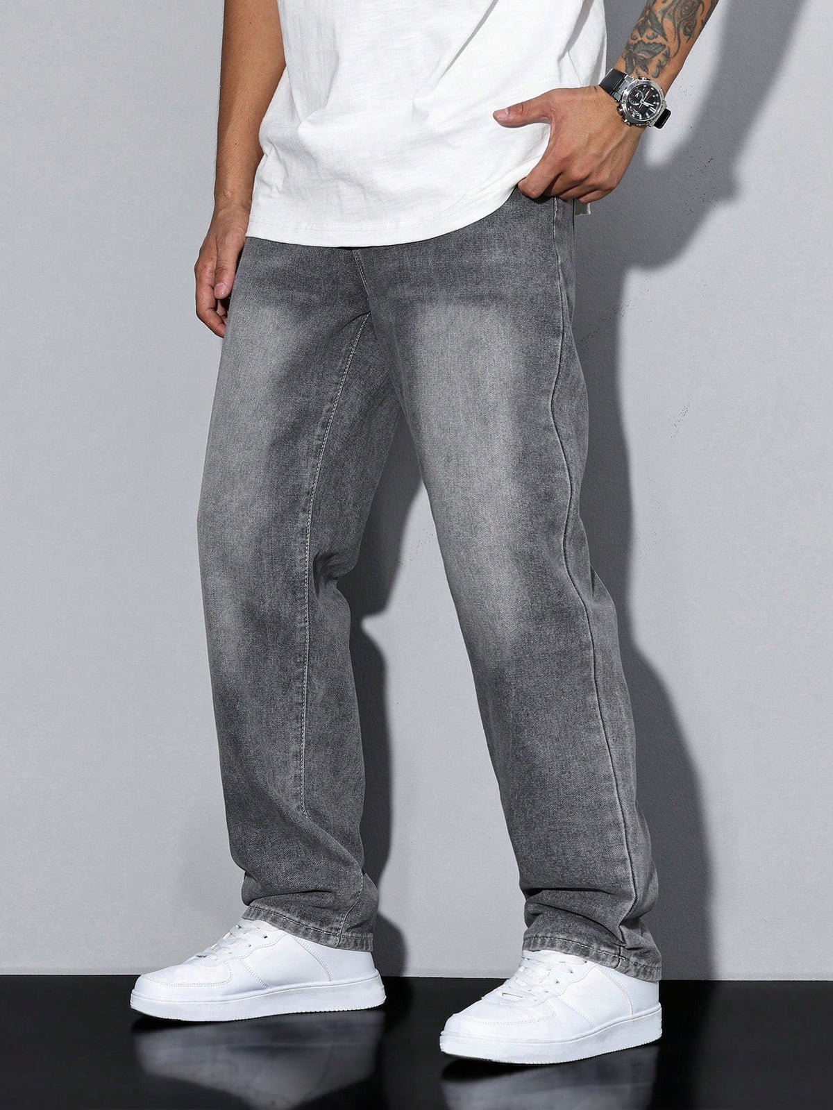 Men Relaxed Fit Jeans with Washed Denim Look and Comfortable Design