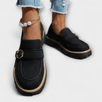 Mocassins pour femmes à semelle crantée et boucles