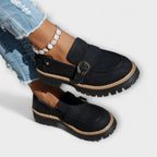 Mocassins pour femmes à semelle crantée et boucles