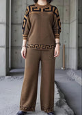 Completo da donna con top a stampa geometrica e pantaloni a gamba larga