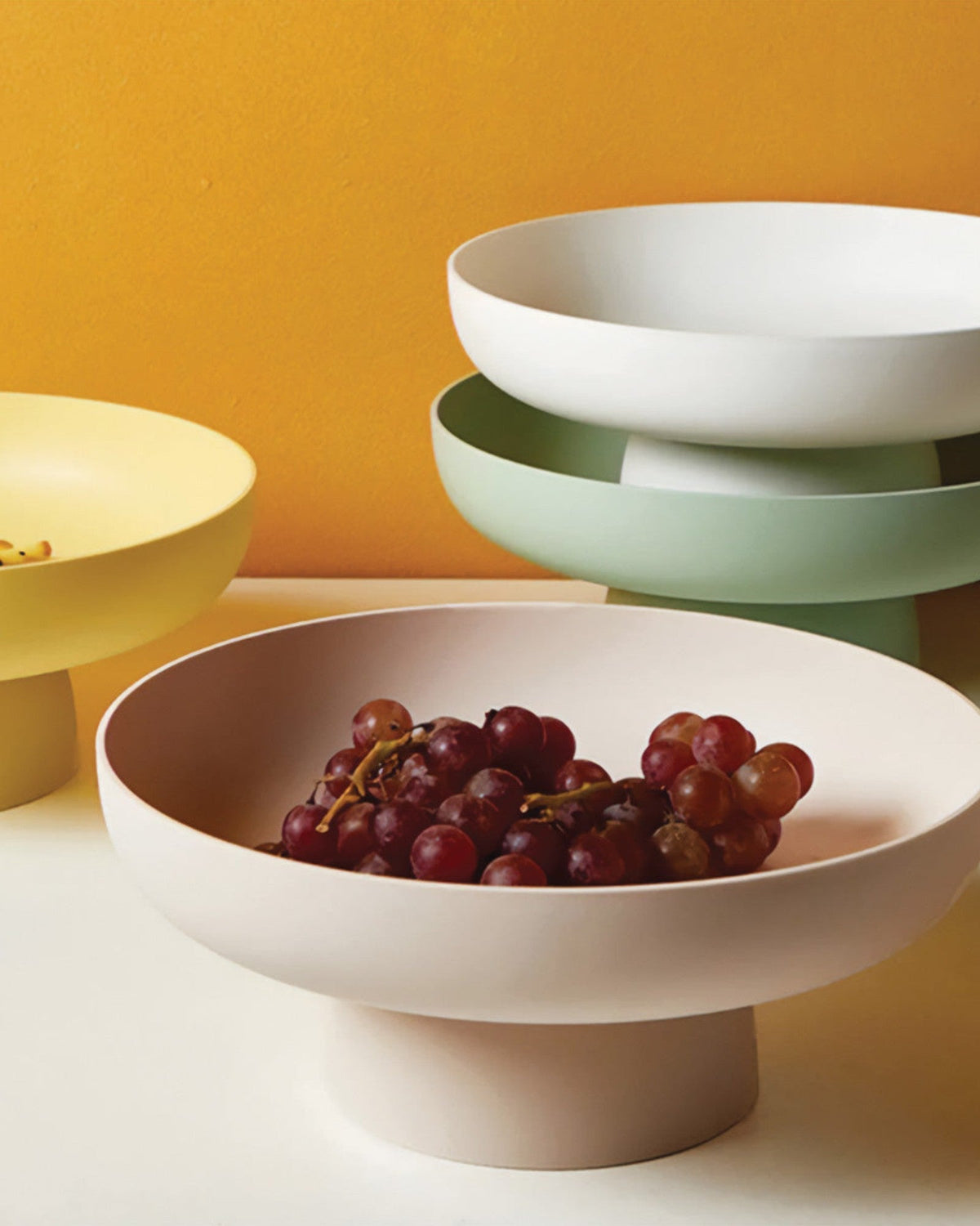 Frutero y centro de mesa redondo con pedestal