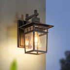 IP65-Außenwandleuchte mit klaren Glasscheiben