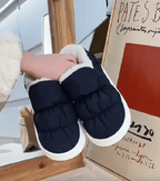 Vatterede vintersko med quiltet mønster