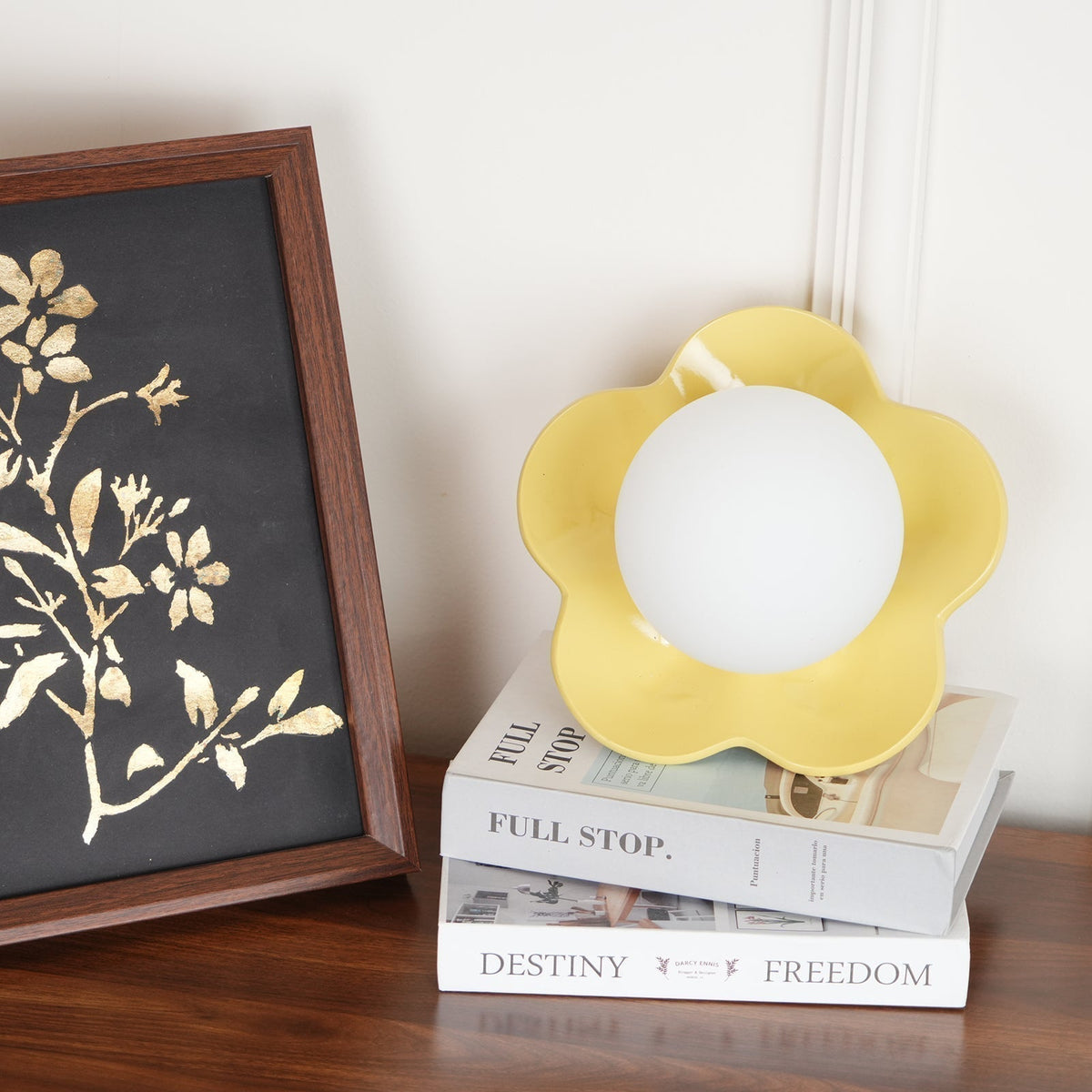 Applique murale en forme de fleur avec lumière en forme de globe