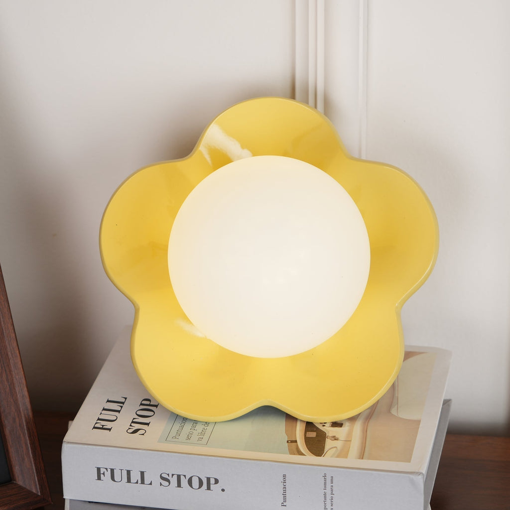 Applique murale en forme de fleur avec lumière en forme de globe