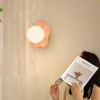 Applique murale en forme de fleur avec lumière en forme de globe