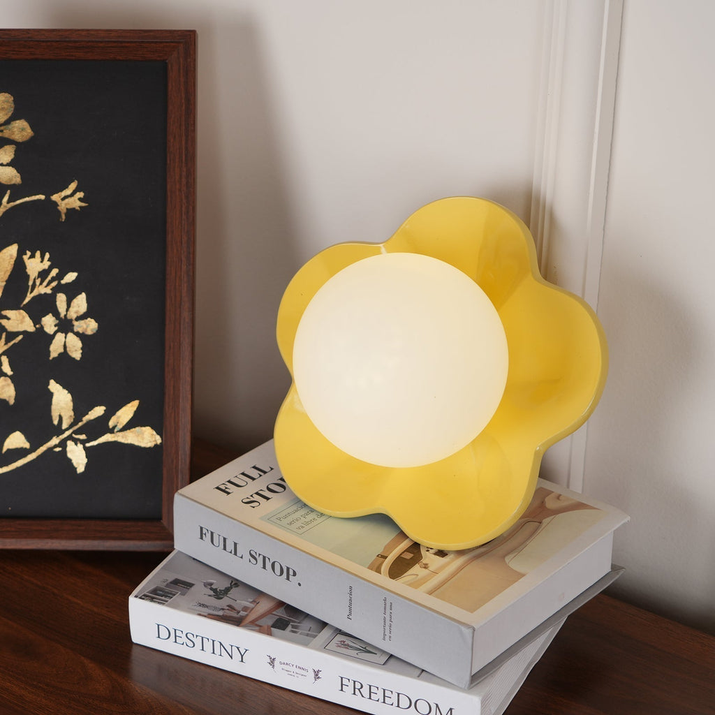 Applique murale en forme de fleur avec lumière en forme de globe