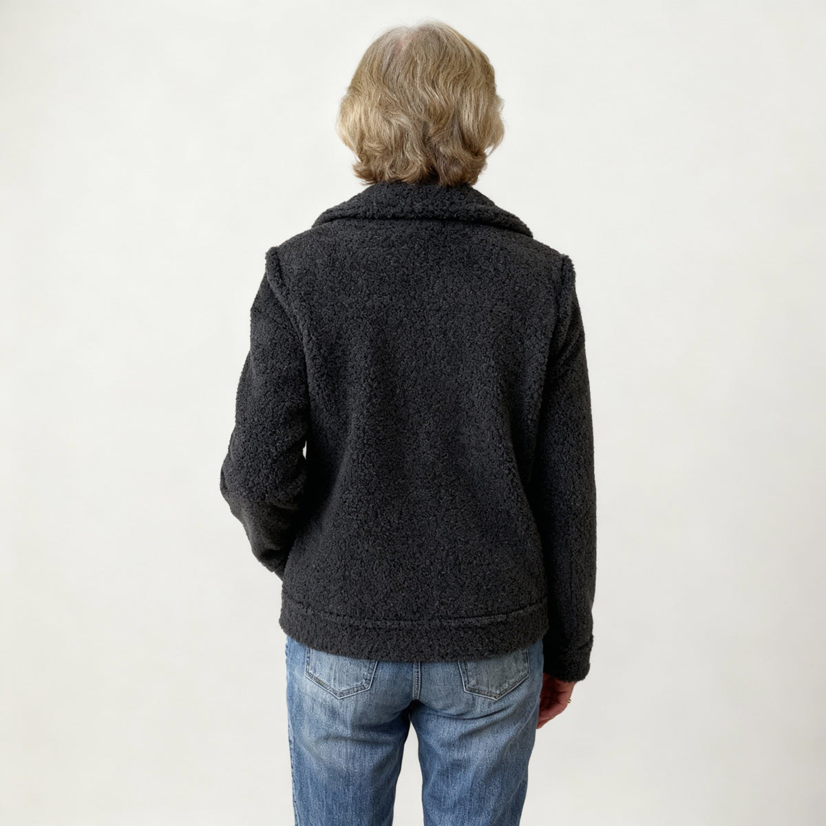 Veste en jean pour femme à boutons sur le devant