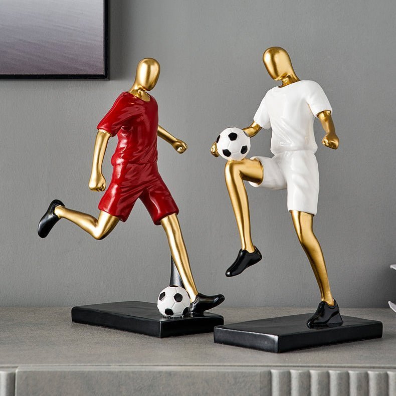 Sculture di calciatori atletici per un arredamento moderno ispirato allo sport