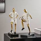 Sculture di calciatori atletici per un arredamento moderno ispirato allo sport