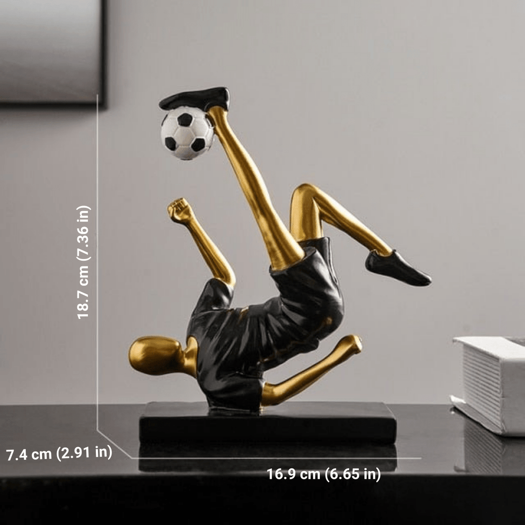 Sculture di calciatori atletici per un arredamento moderno ispirato allo sport