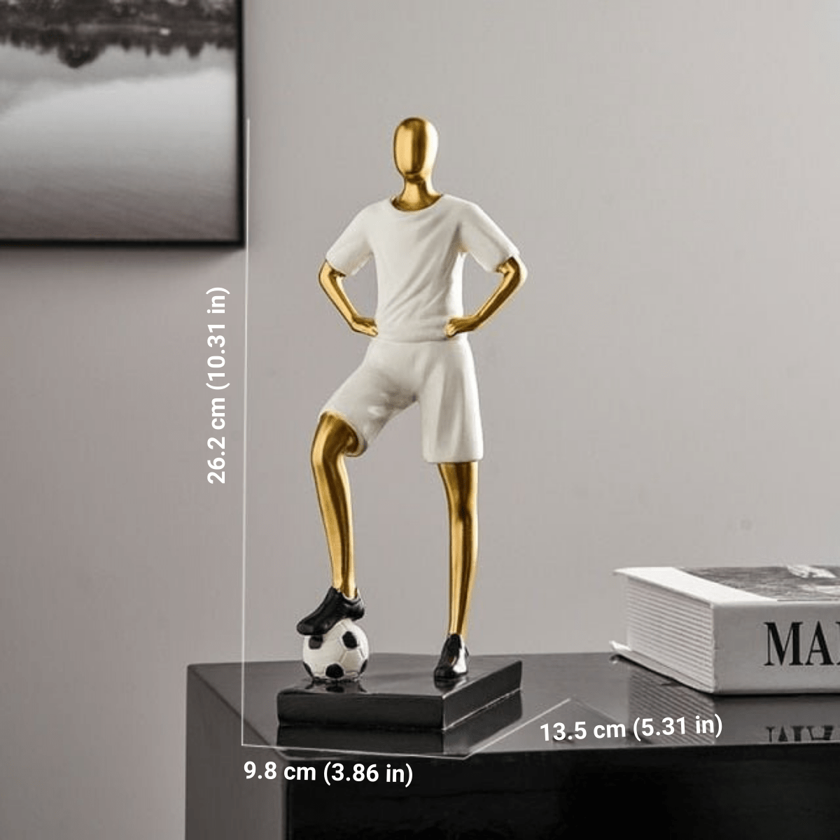 Sculture di calciatori atletici per un arredamento moderno ispirato allo sport