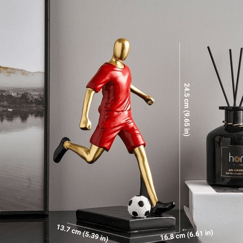 Sculture di calciatori atletici per un arredamento moderno ispirato allo sport