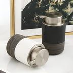 Dispenser di sapone liquido in stile ceramica scanalata con corpo cilindrico e pompa