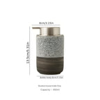 Dispenser di sapone liquido in stile ceramica scanalata con corpo cilindrico e pompa