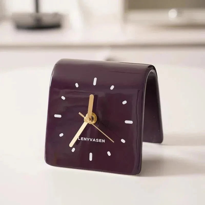 Orologio da scrivania quadrato minimalista con quadrante analogico