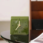 Orologio da scrivania quadrato minimalista con quadrante analogico