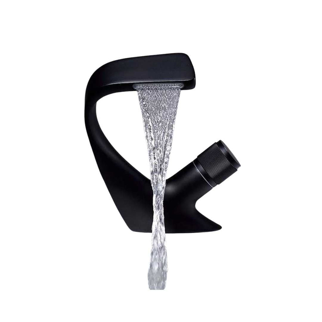 Rubinetto moderno per lavabo da bagno con design scultoreo e bocca a cascata
