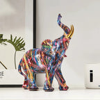 Bunte Elefantenfigur aus Kunstharz mit Graffiti-Motiv, moderne Skulptur