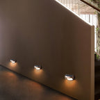 Lampada da parete industriale a LED per esterni con sensore di movimento e luminosità