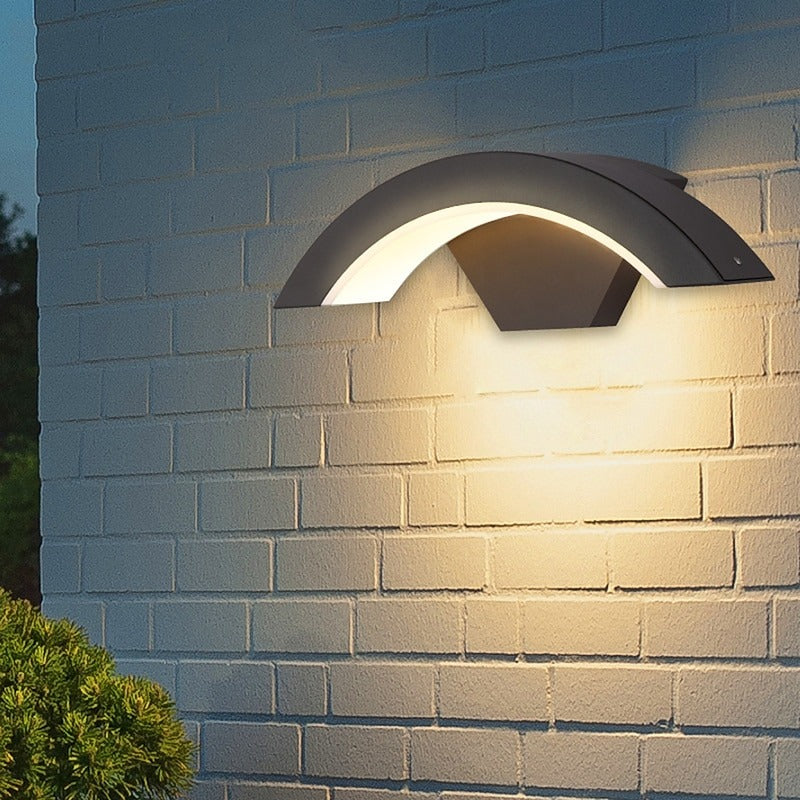 Applique murale extérieure courbée à LED