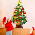 Filz-Weihnachtsbaum für Kinder mit Dekoration