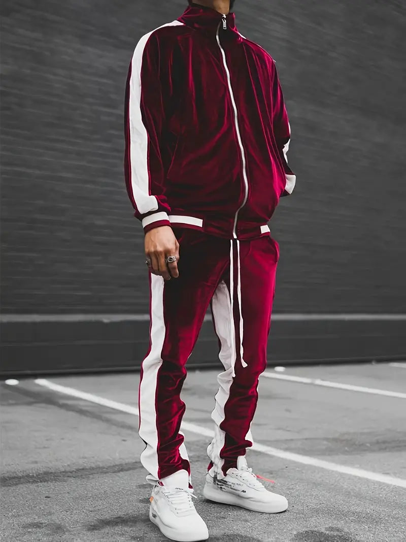 Herrset i två delar i sammet med jacka med dragkedja och joggerbyxor