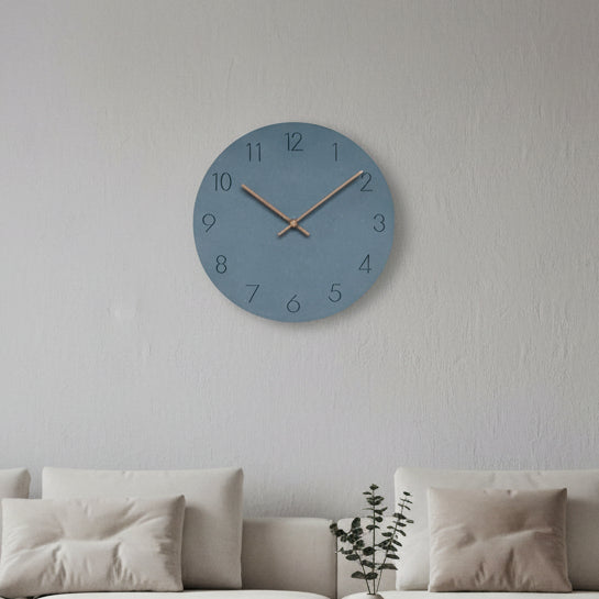 Minimalistisk skandinavisk vægur