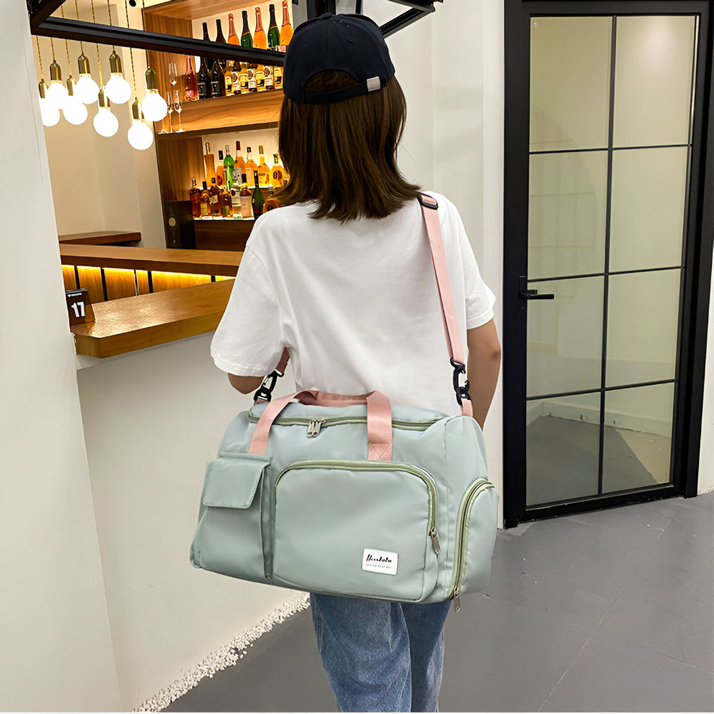 Bolso de viaje y deporte con múltiples bolsillos