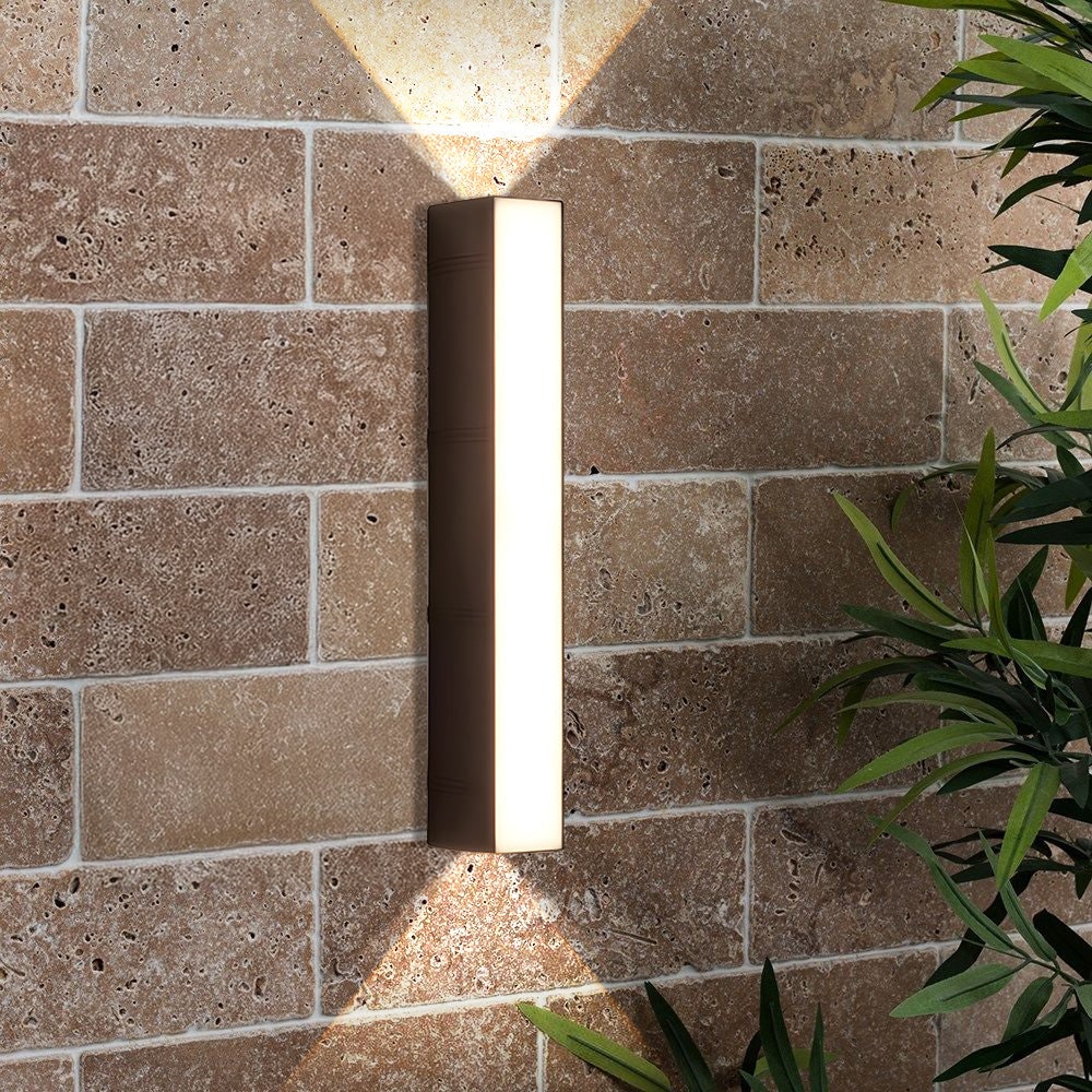 Applique da parete moderna a LED con luce verso l’alto e verso il basso