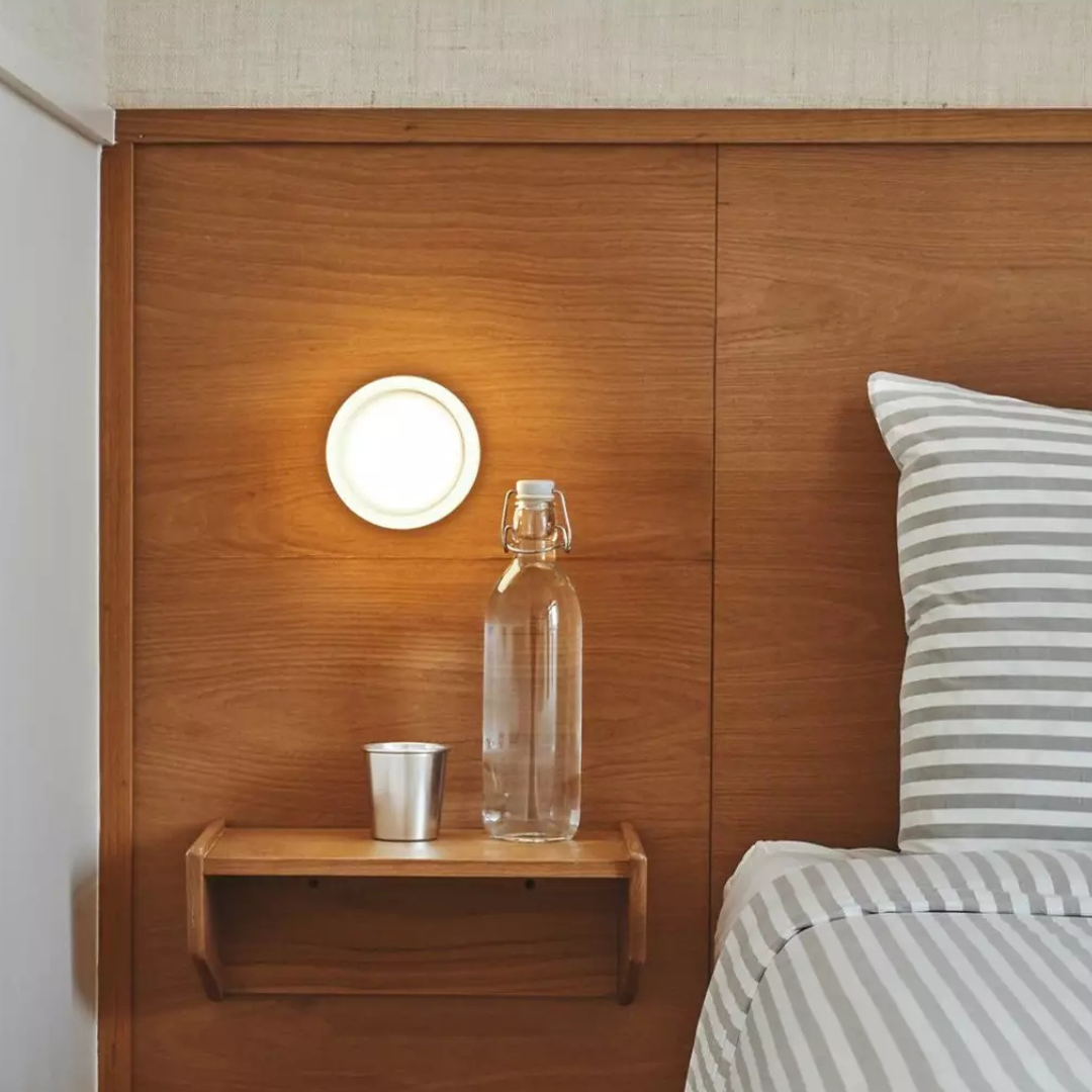 Aplique de pared LED moderno empotrado con luz ambiental suave