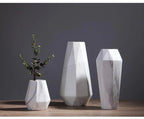 Geometrisk keramisk vase med marmoreffekt