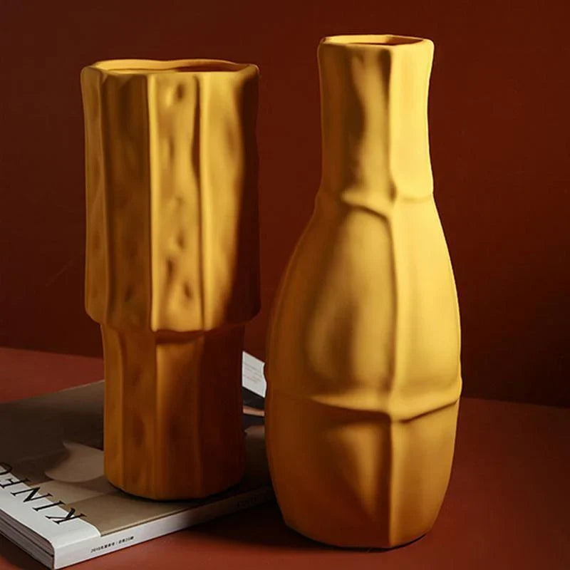 Håndlavet keramisk vase med tekstur