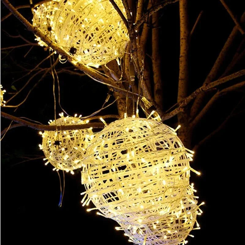 Guirlande lumineuse à boules tressées