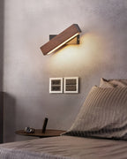 Drehbare LED-Wandleuchte aus Holz
