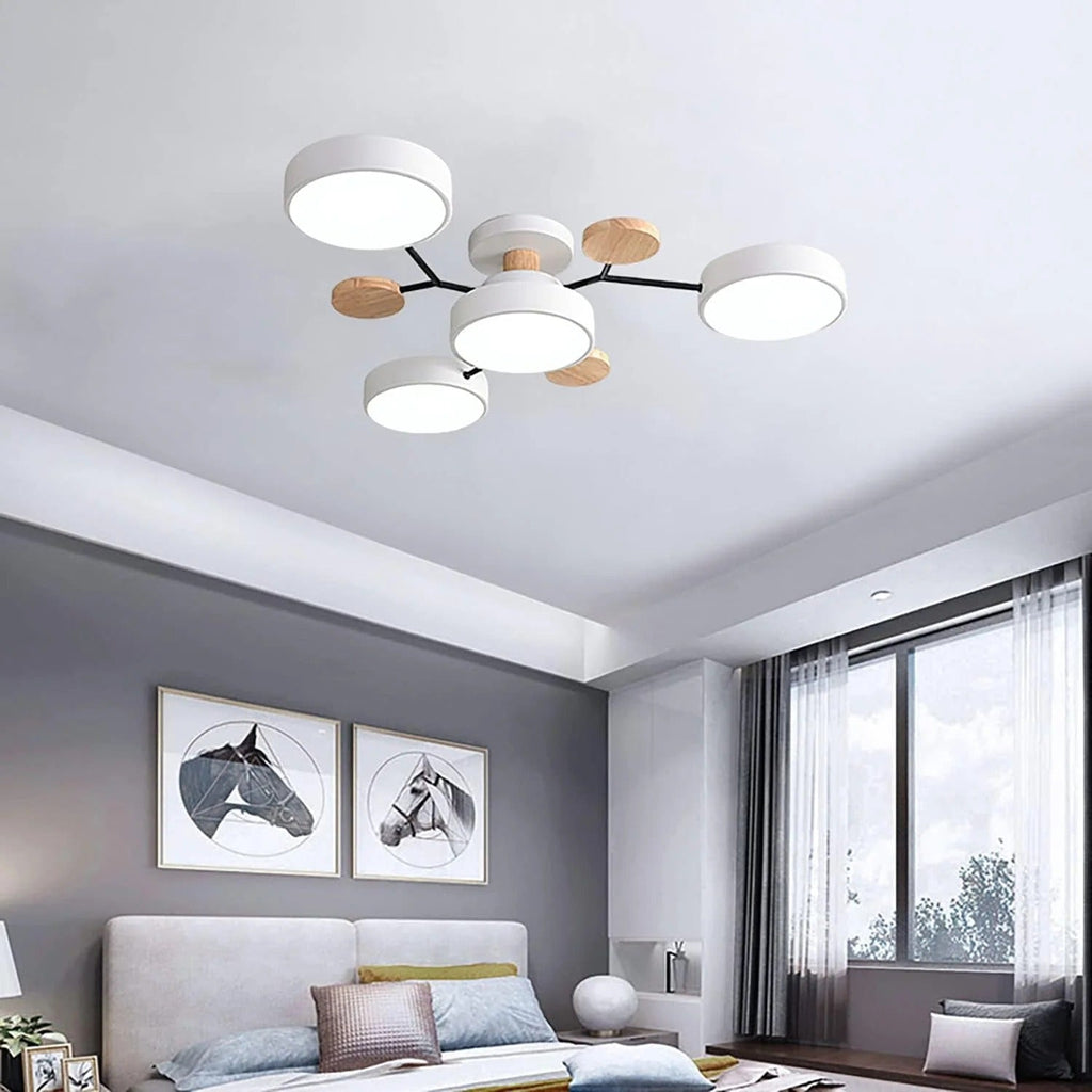 Modern LED-taklampa med flera armar, halvt infälld