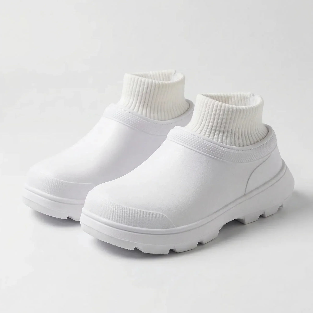 Slip-on-træsko med strikket manchet ved anklen