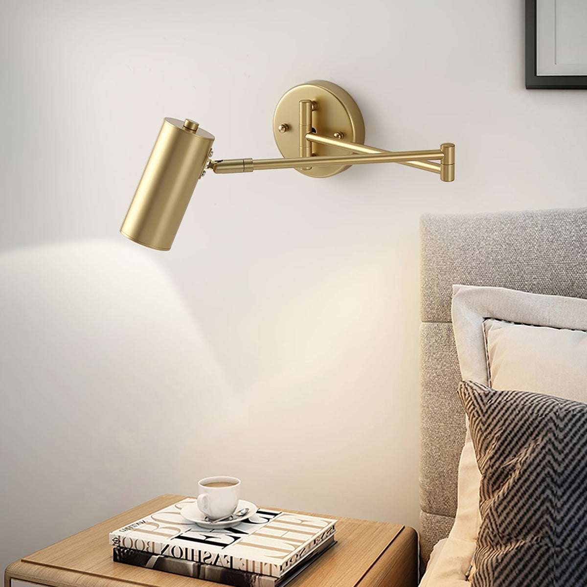 Aplique de pared con brazo oscilante ajustable