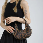 Bolso de hombro Crescent con estampado animal