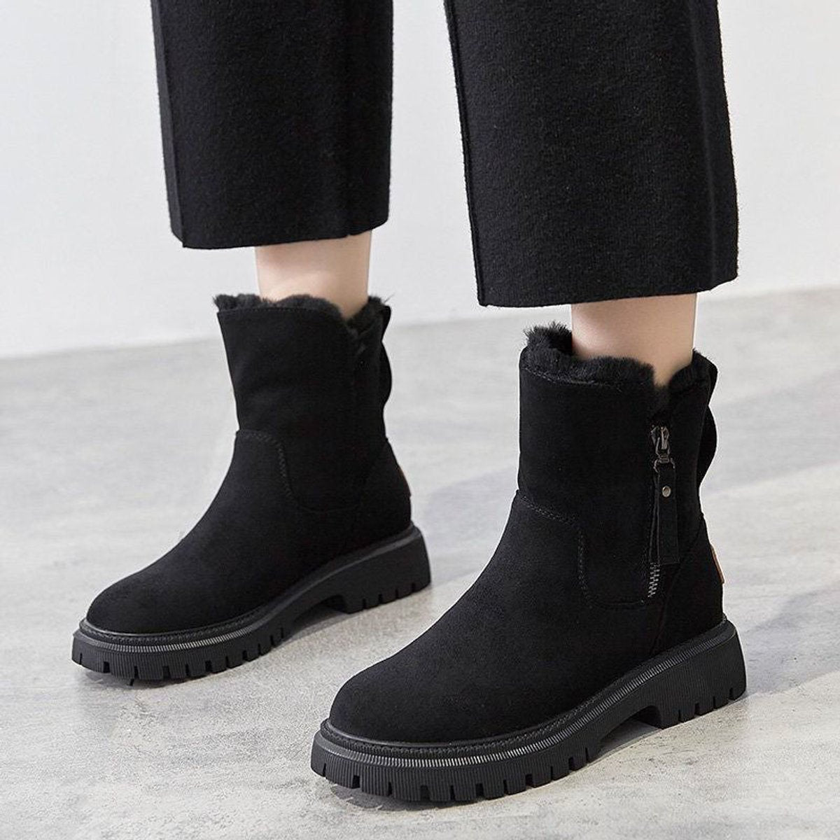 Dames ankelstøvler med fleecefor og slip-on-design