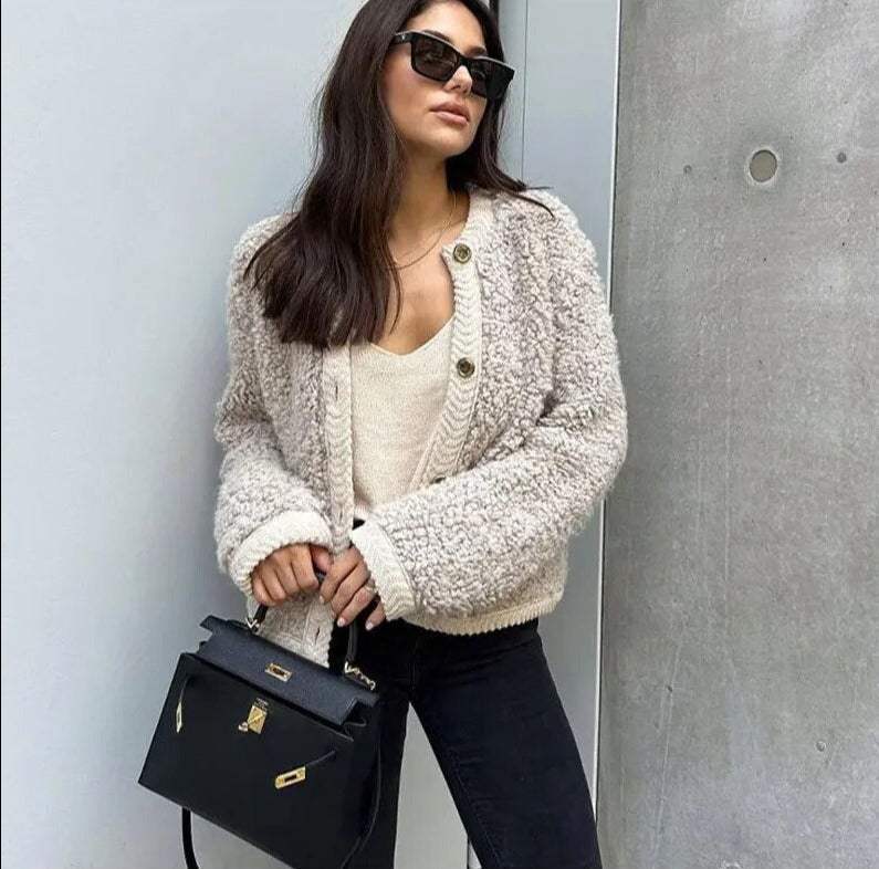 Strukturierte Teddy-Strickjacke für Damen mit Knopfleiste